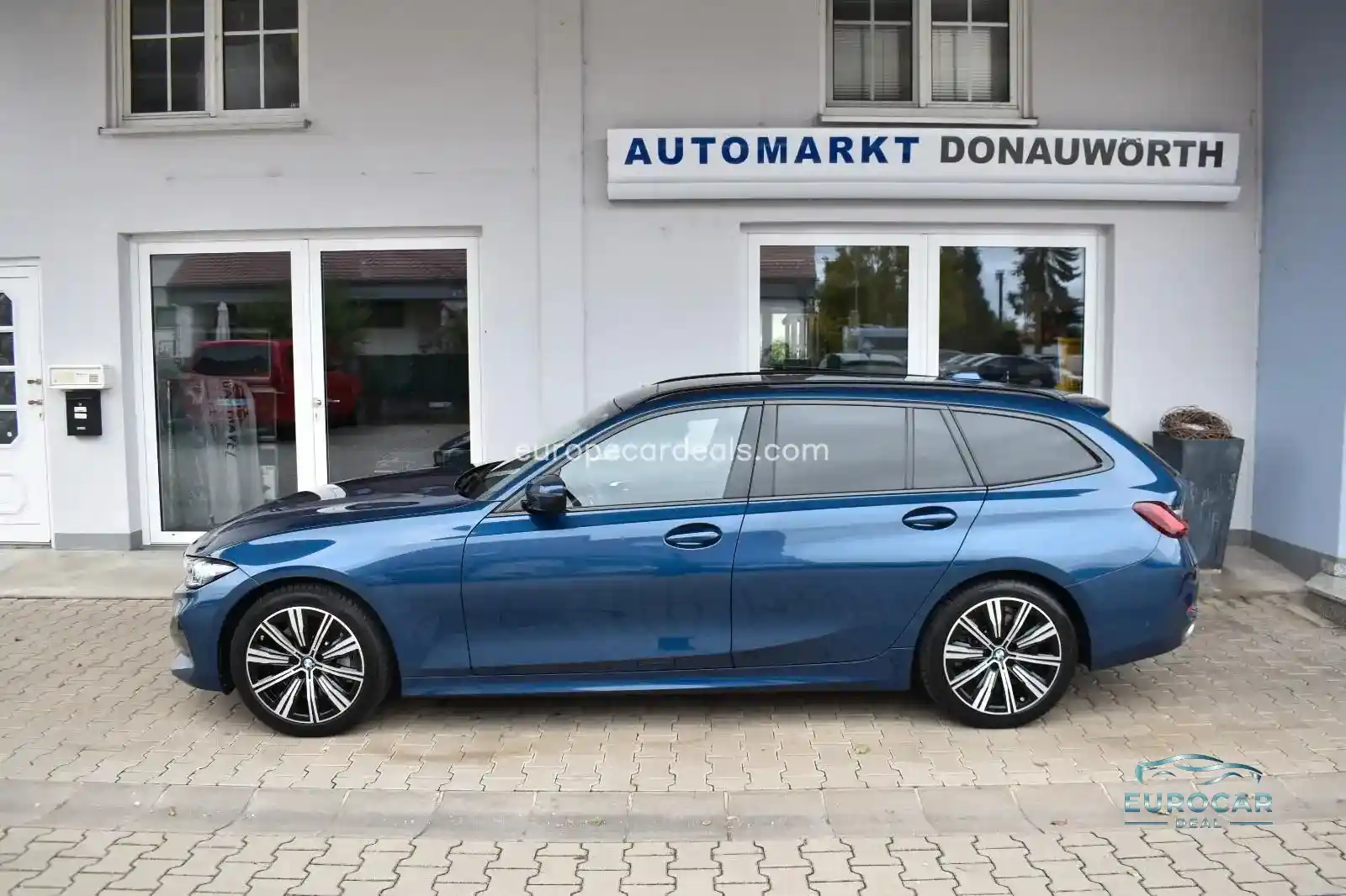 BMW 330