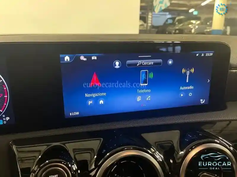 Mercedes-Benz A 180