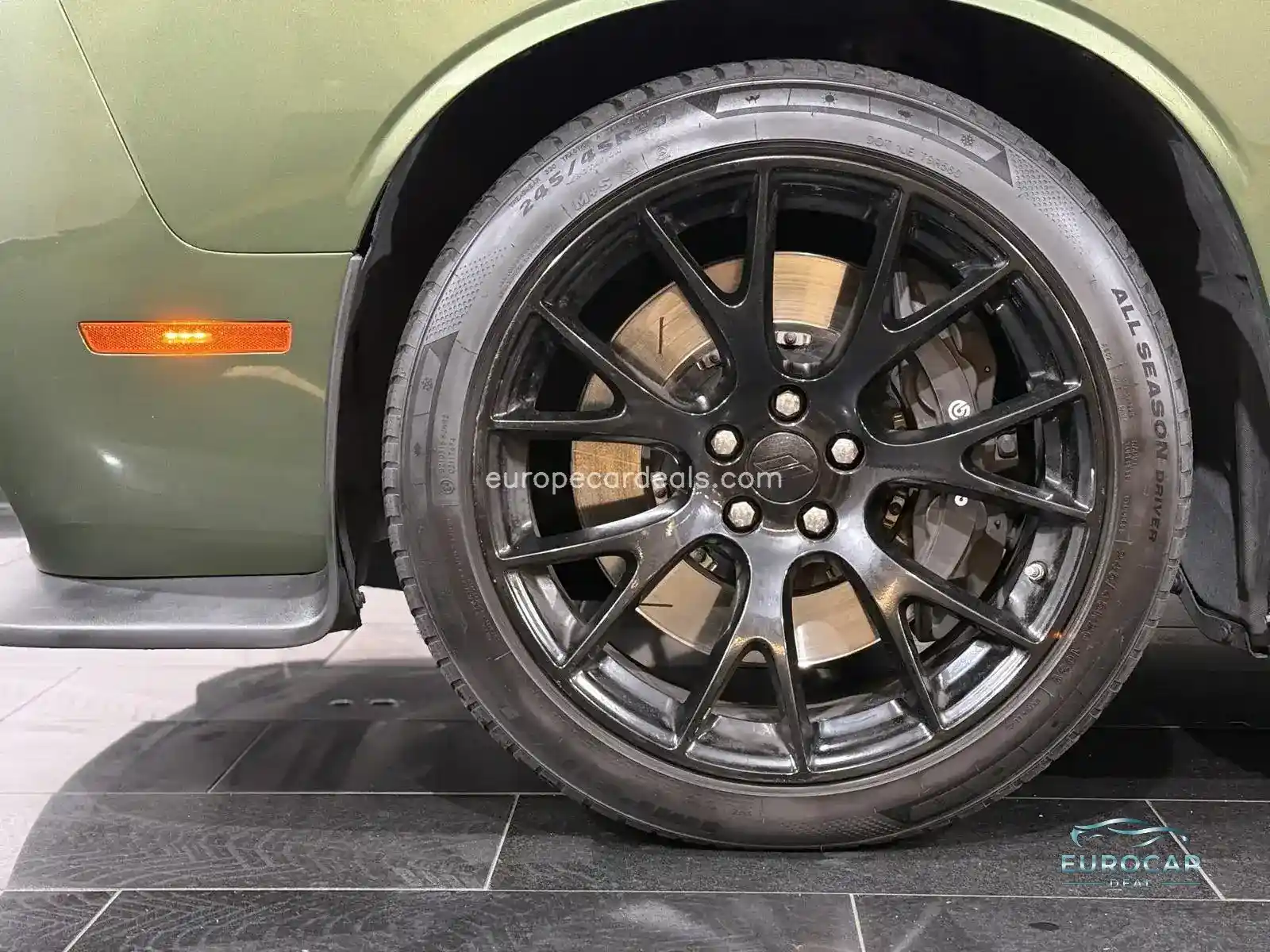 Dodge Challenger
