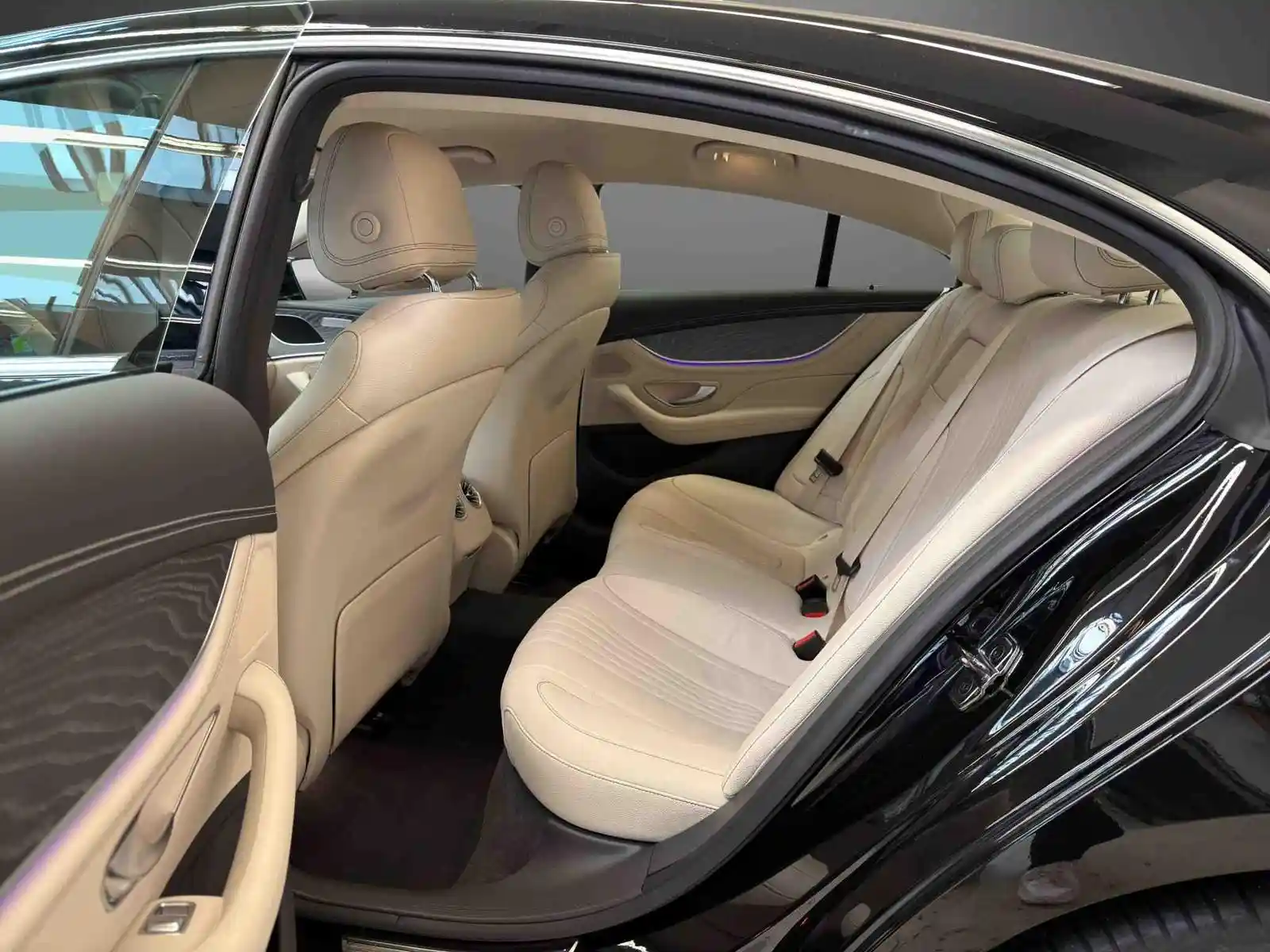 Mercedes-Benz CLS 220