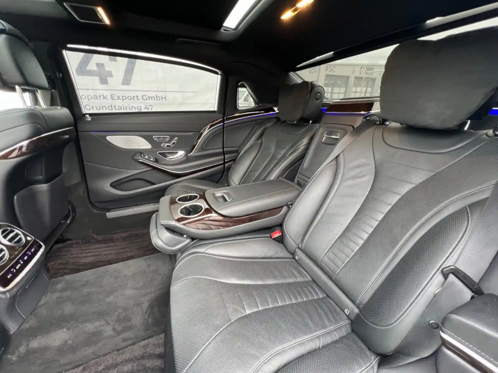 Mercedes-Benz S 560