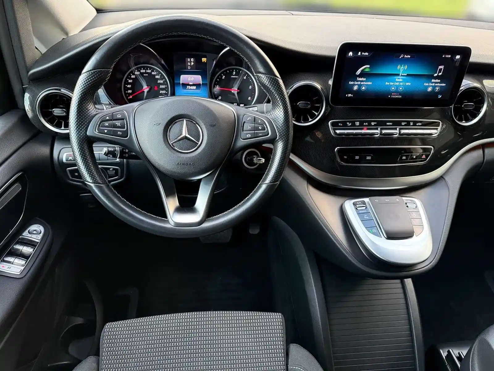 Mercedes-Benz V 250