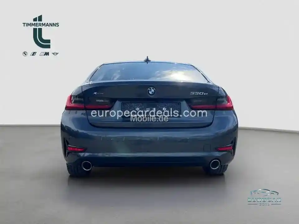 BMW 330
