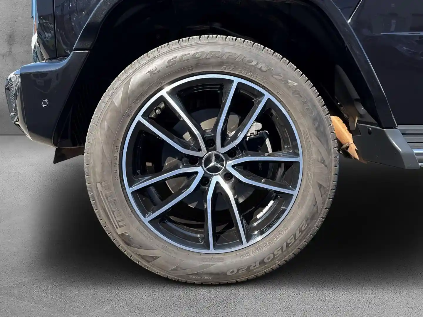 Mercedes-Benz G 500
