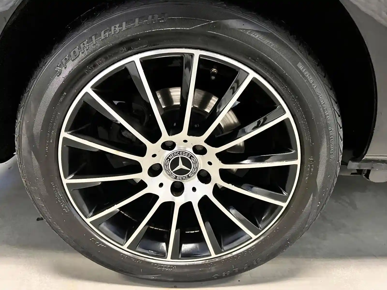 Mercedes-Benz V 250
