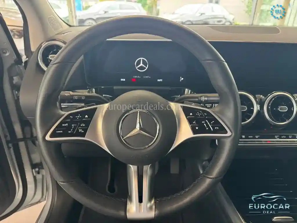 Mercedes-Benz B 220