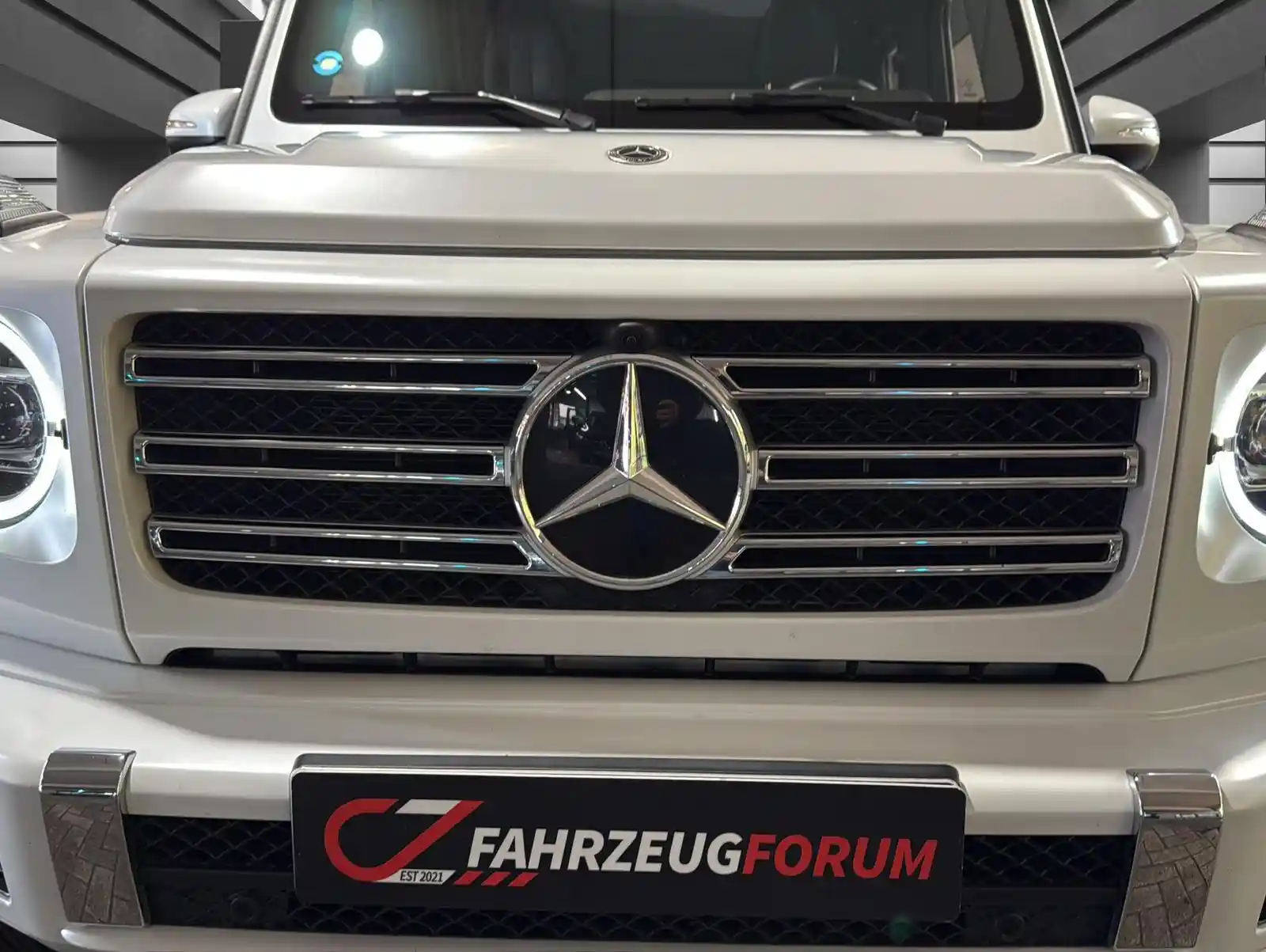 Mercedes-Benz G 500