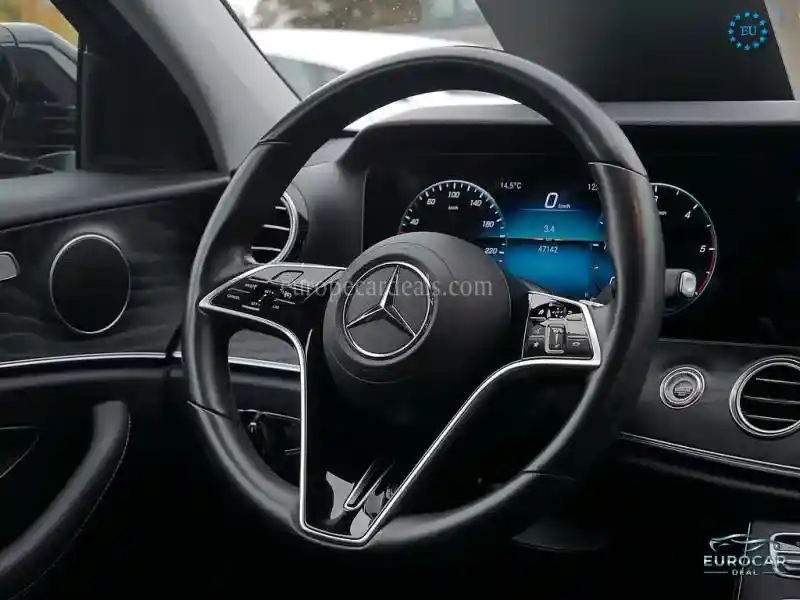 Mercedes-Benz E 220