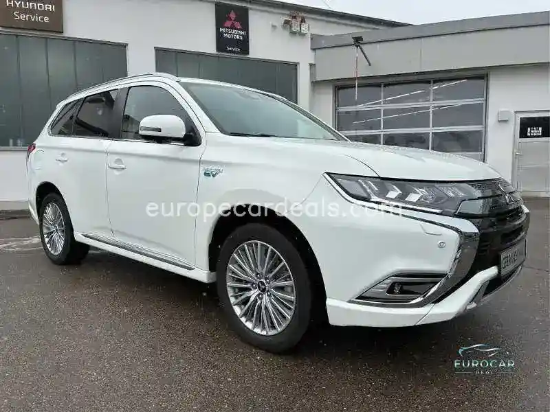 Mitsubishi Plug-in Hybrid Outlander