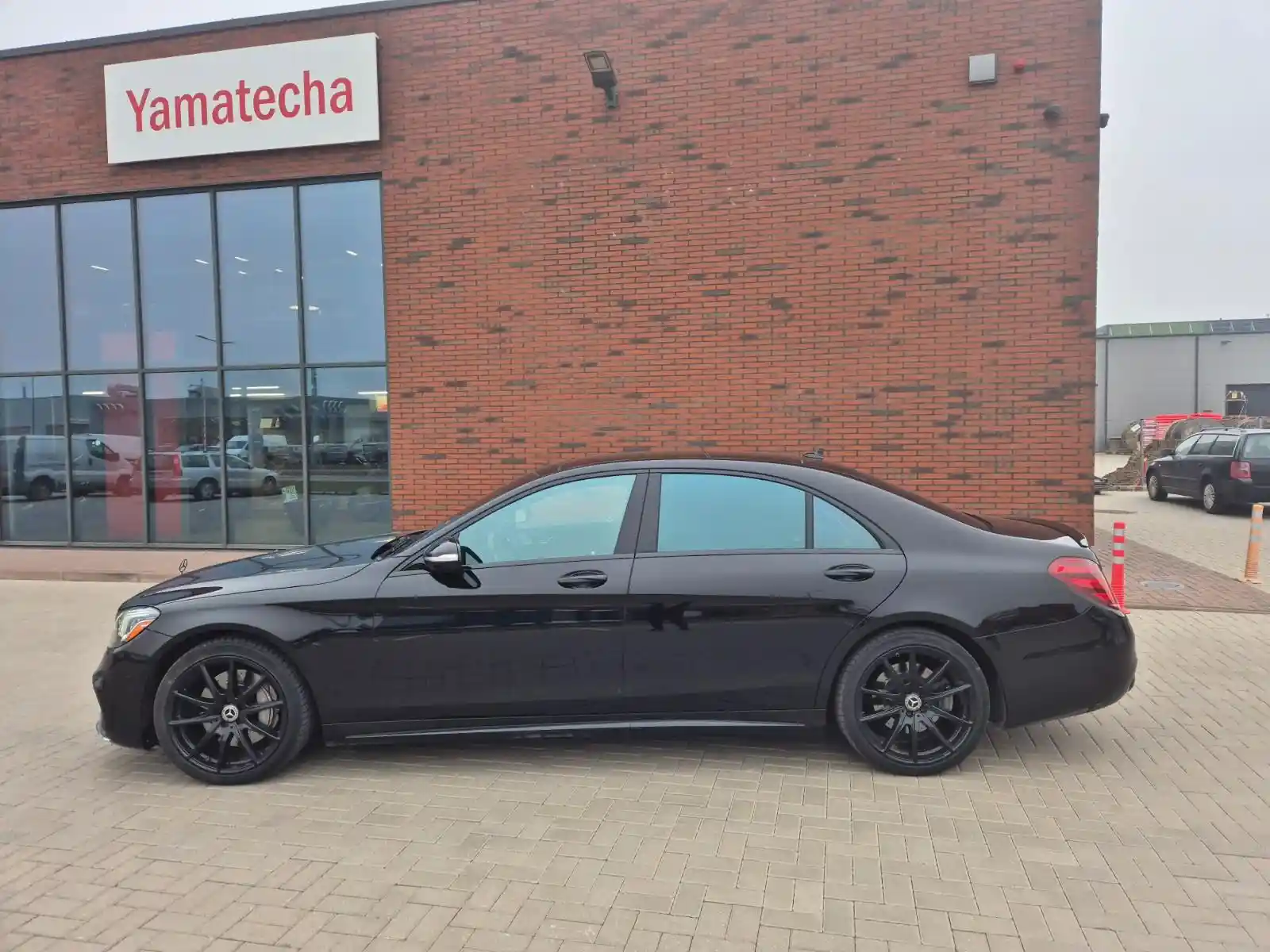 Mercedes-Benz S 560