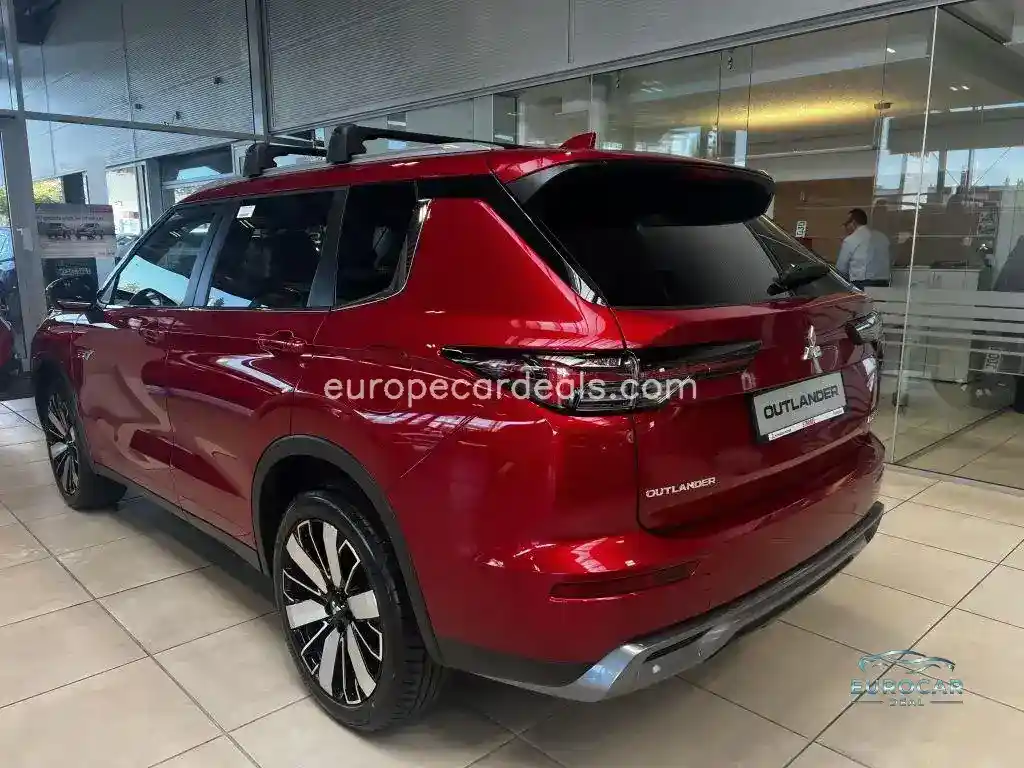 Mitsubishi Plug-in Hybrid Outlander