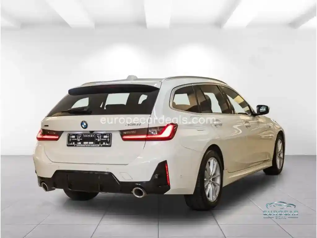 BMW 330