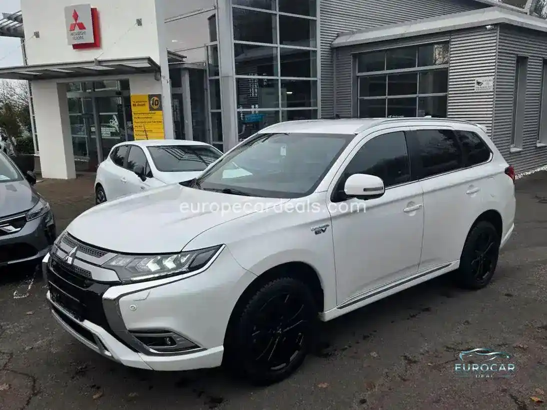 Mitsubishi Plug-in Hybrid Outlander