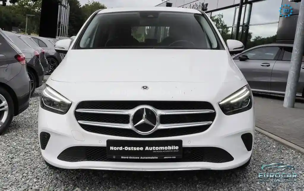 Mercedes-Benz B 200