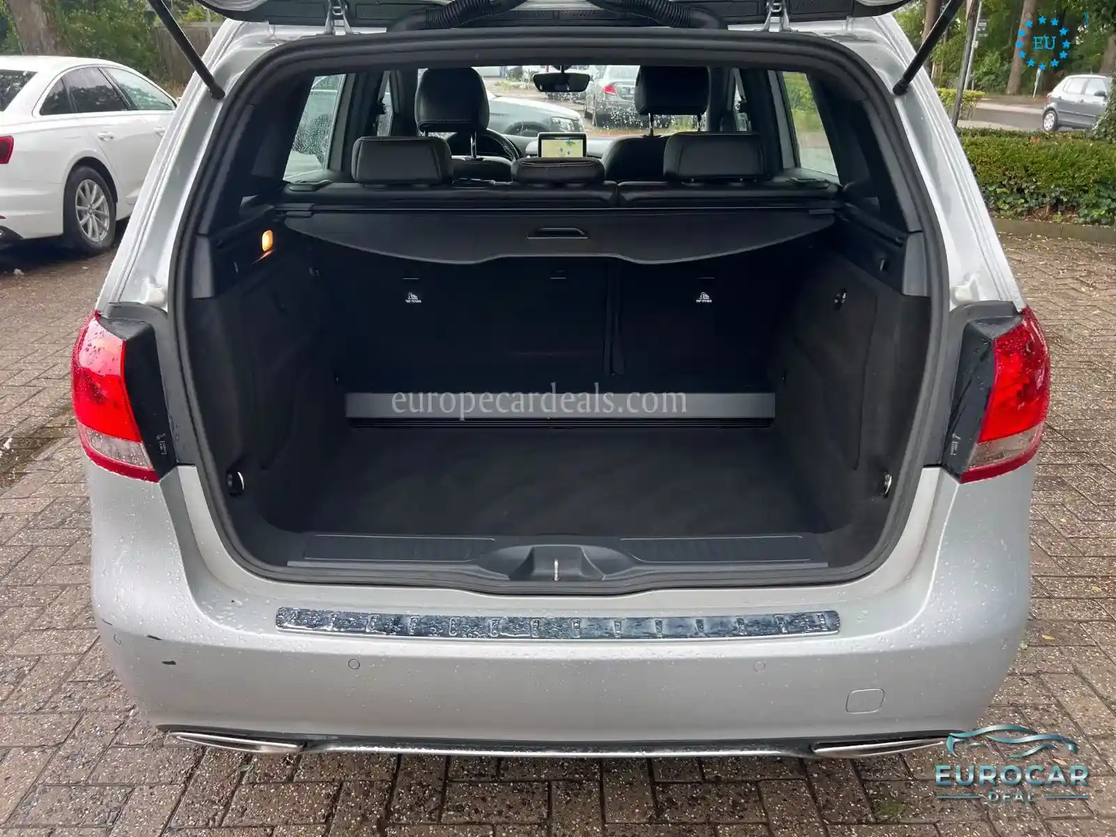 Mercedes-Benz B 220