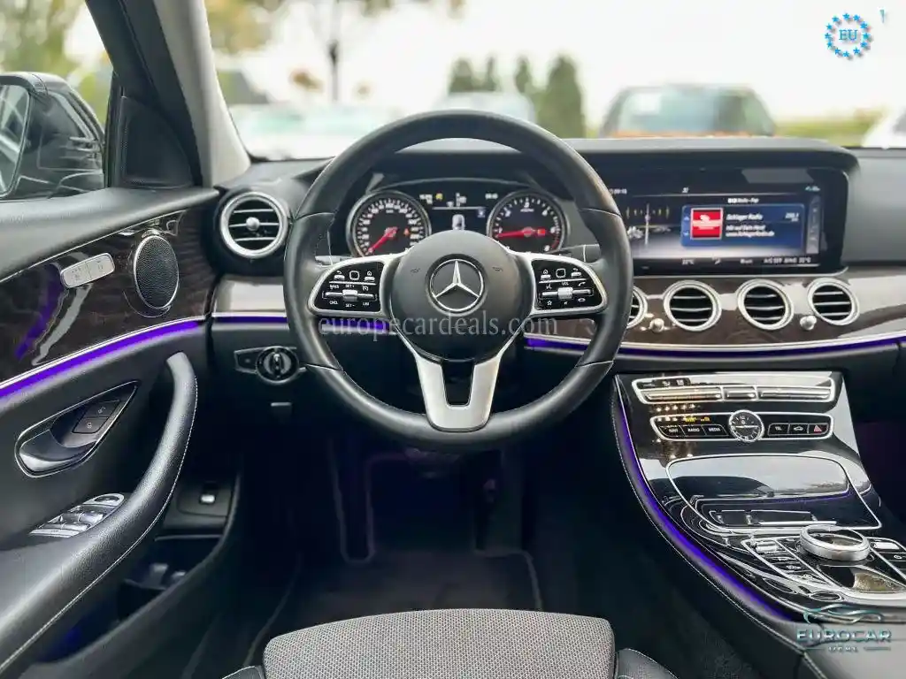 Mercedes-Benz E 220