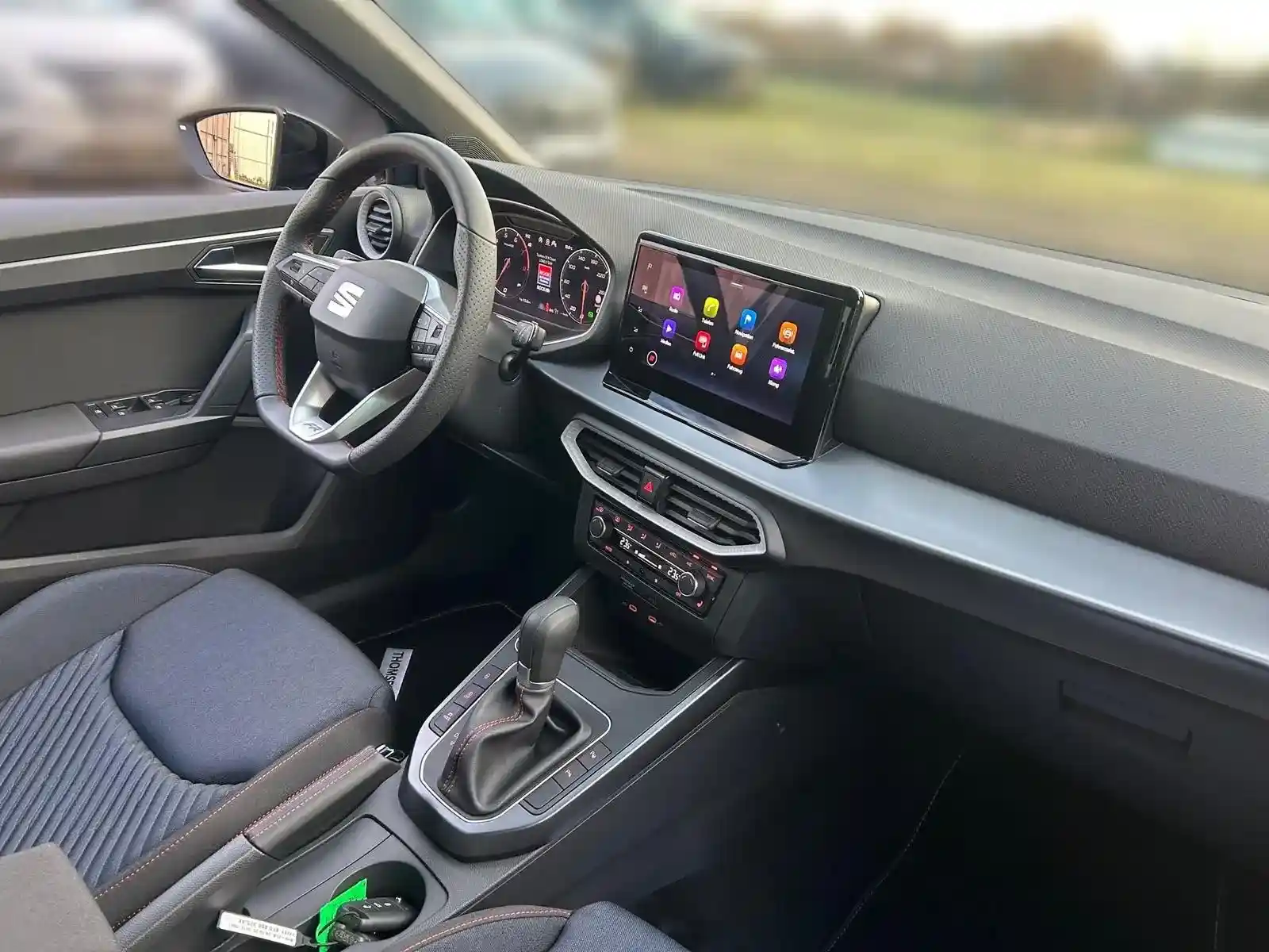 Seat Arona