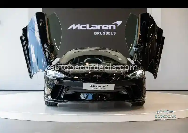 McLaren GT
