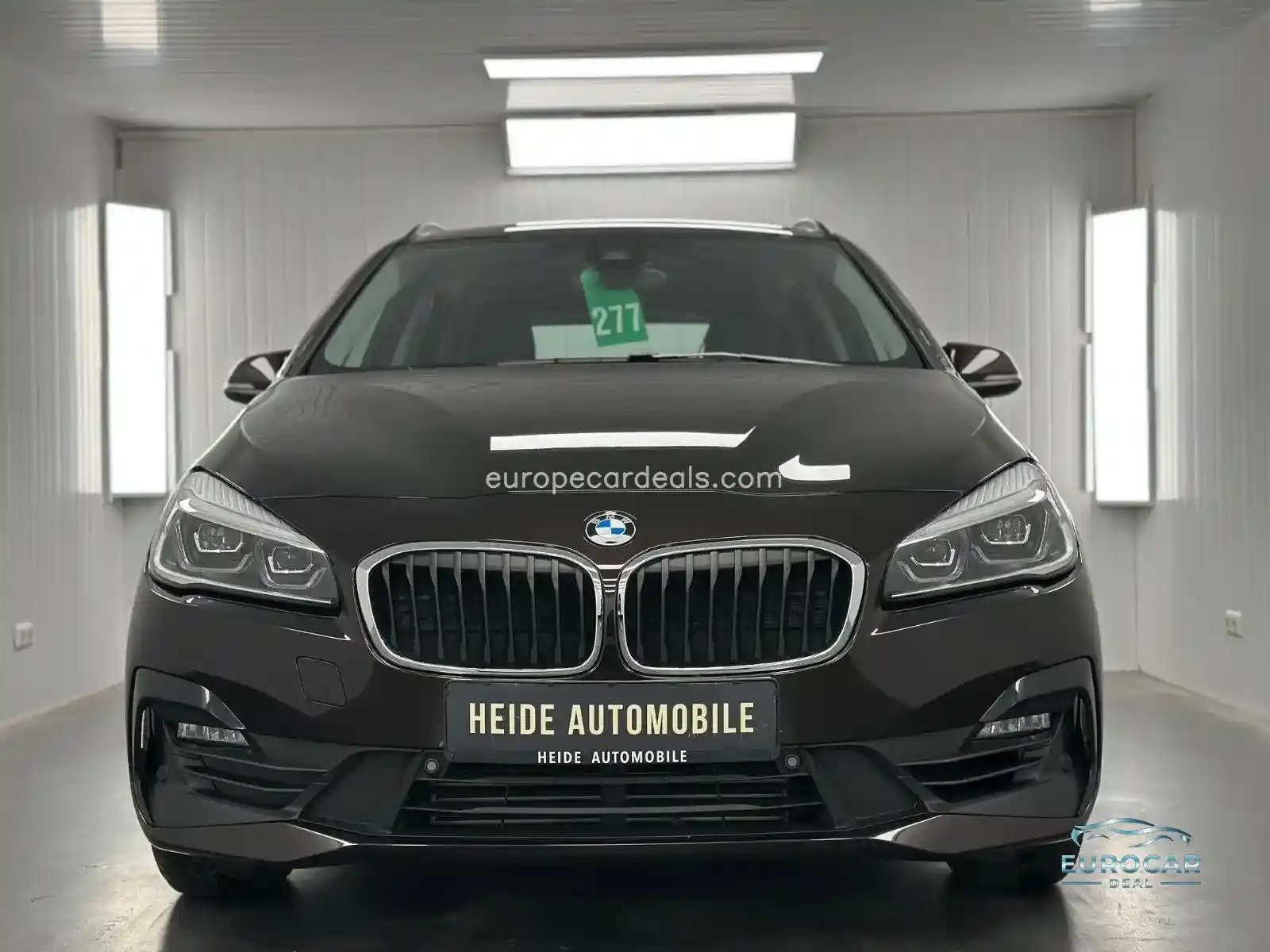 BMW 216