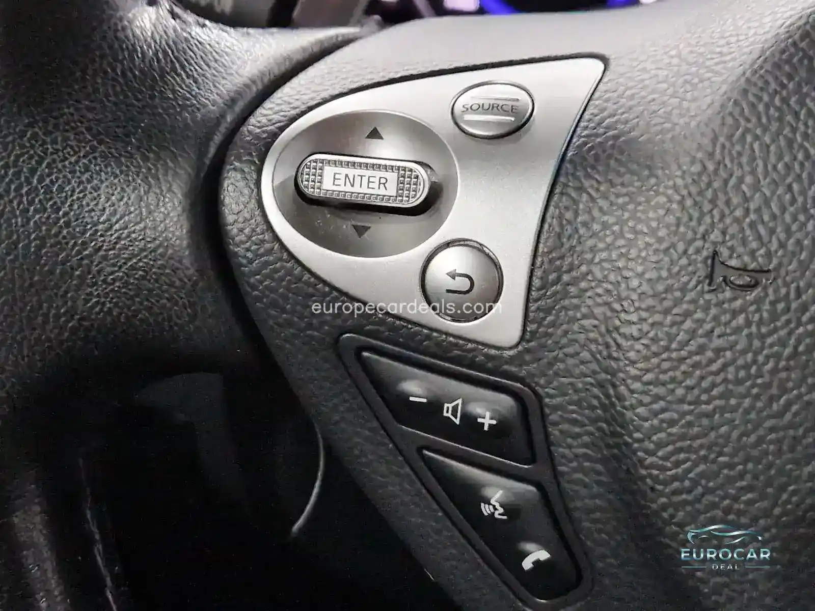 Infiniti QX70