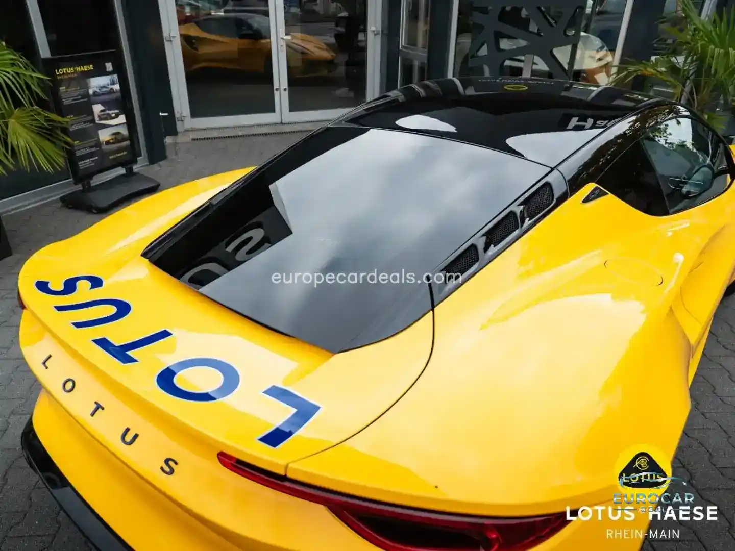 Lotus Emira