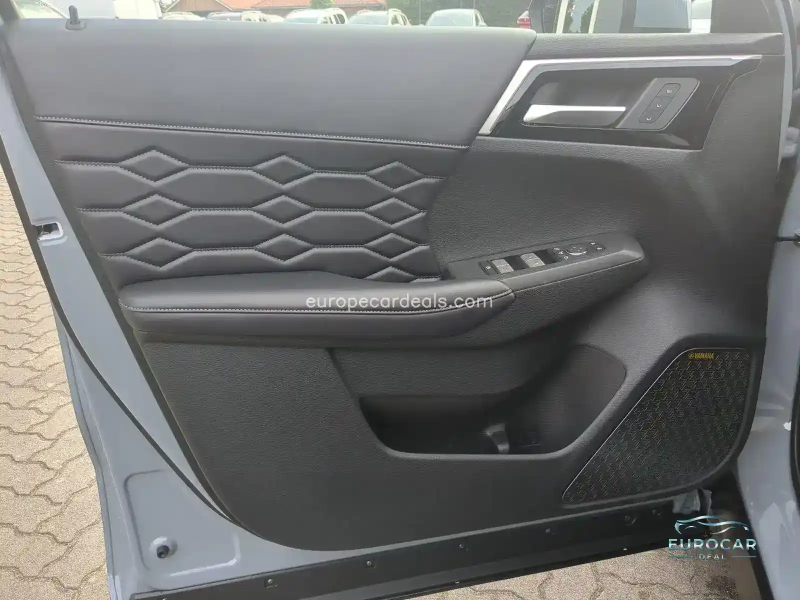 Mitsubishi Plug-in Hybrid Outlander
