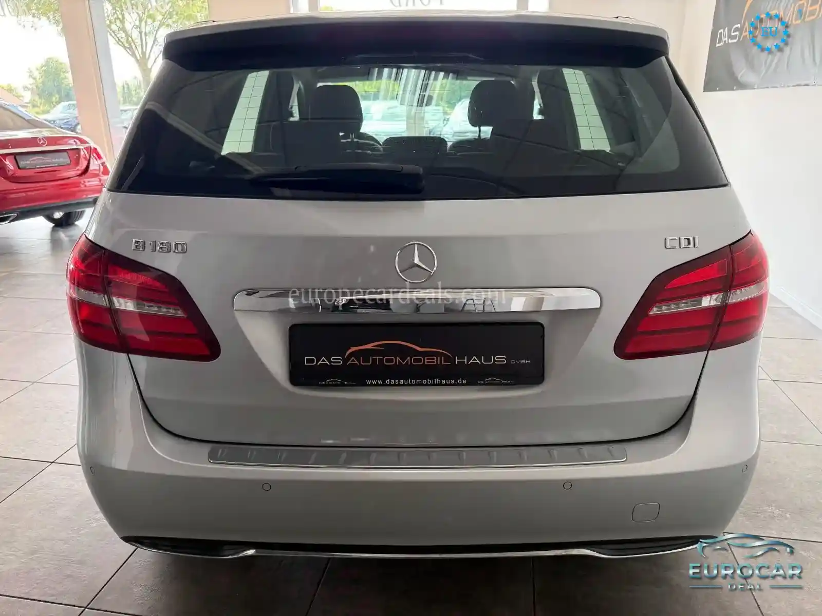 Mercedes-Benz B 180