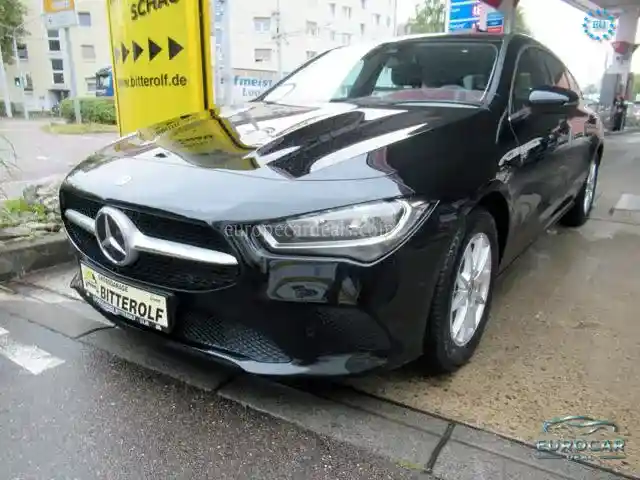 Mercedes-Benz CLA 180 Shooting Brake