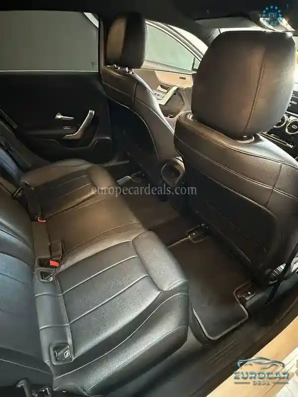 Mercedes-Benz A 220