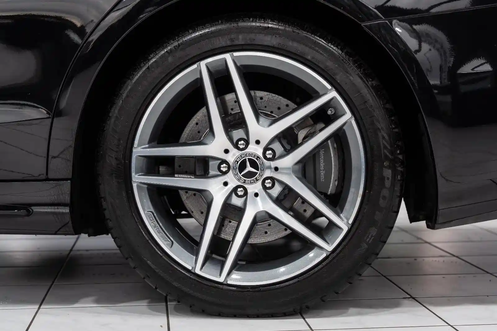 Mercedes-Benz S 560