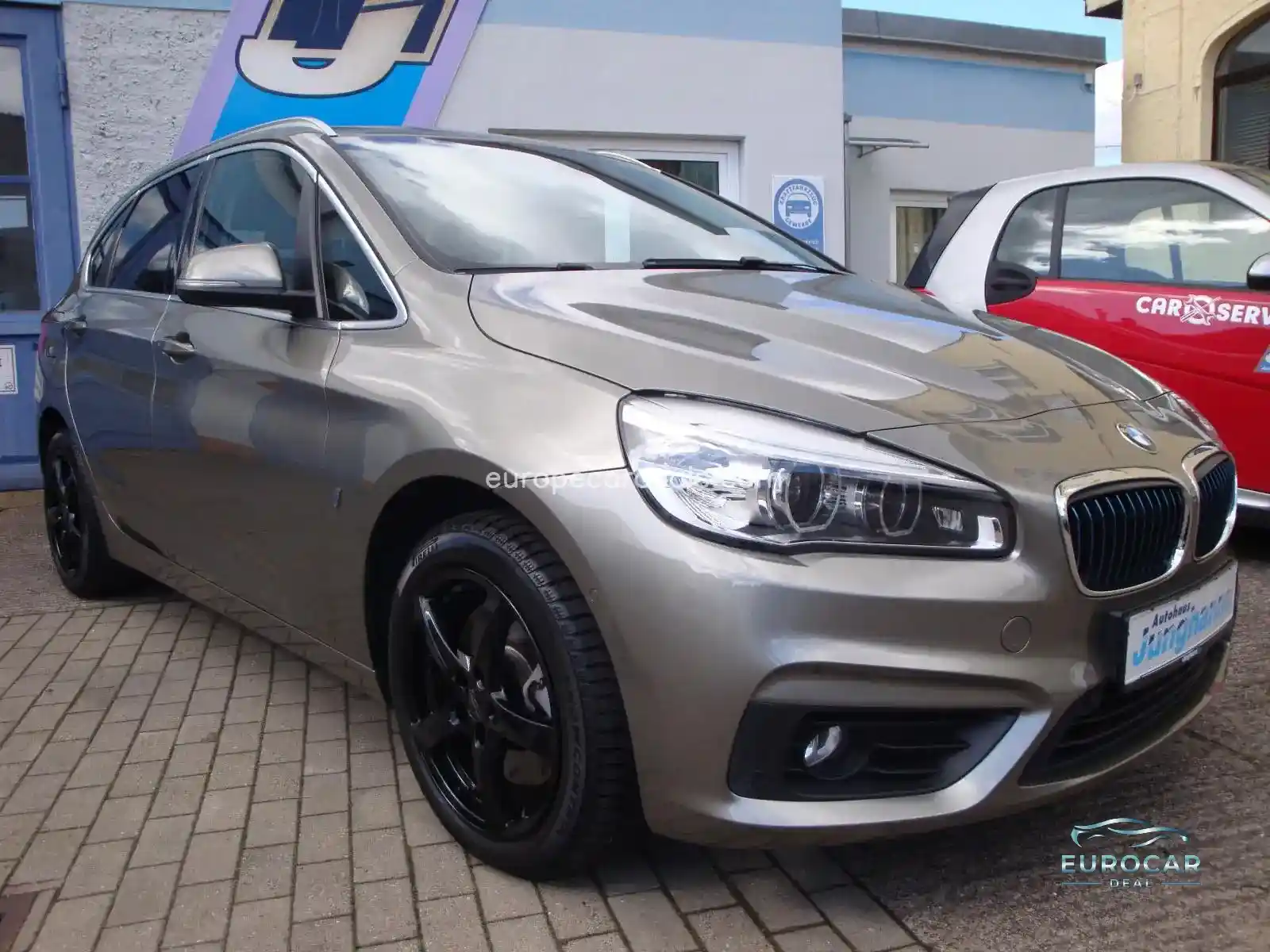 BMW 225