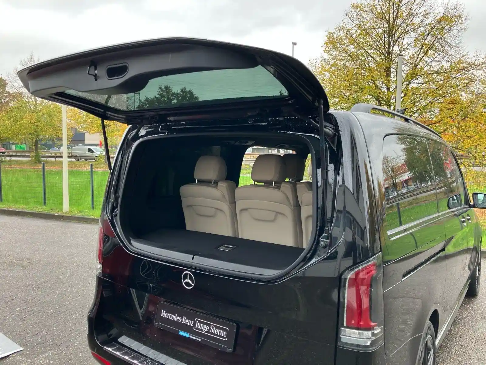 Mercedes-Benz V 250