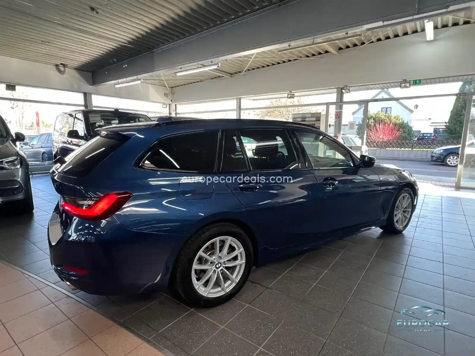 BMW 320