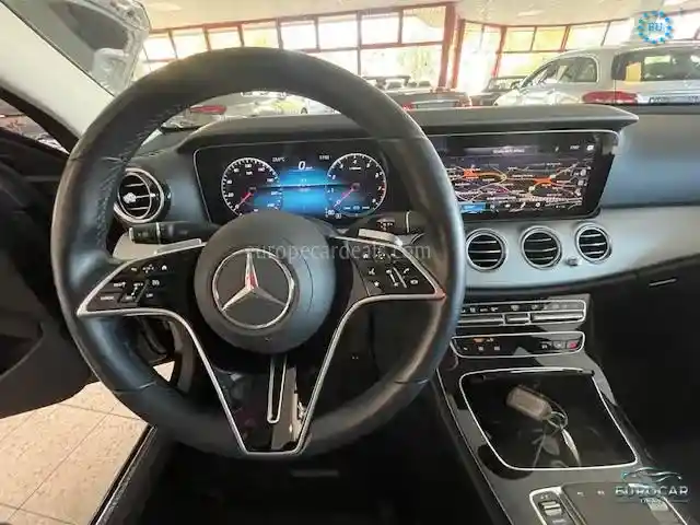Mercedes-Benz E 300