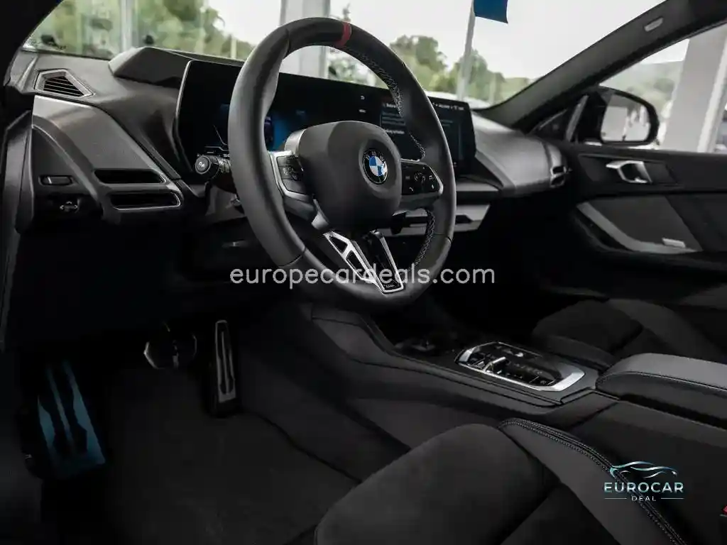 BMW M235