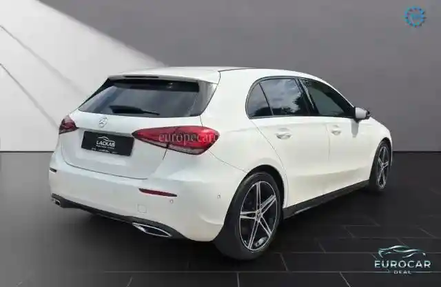 Mercedes-Benz A 220