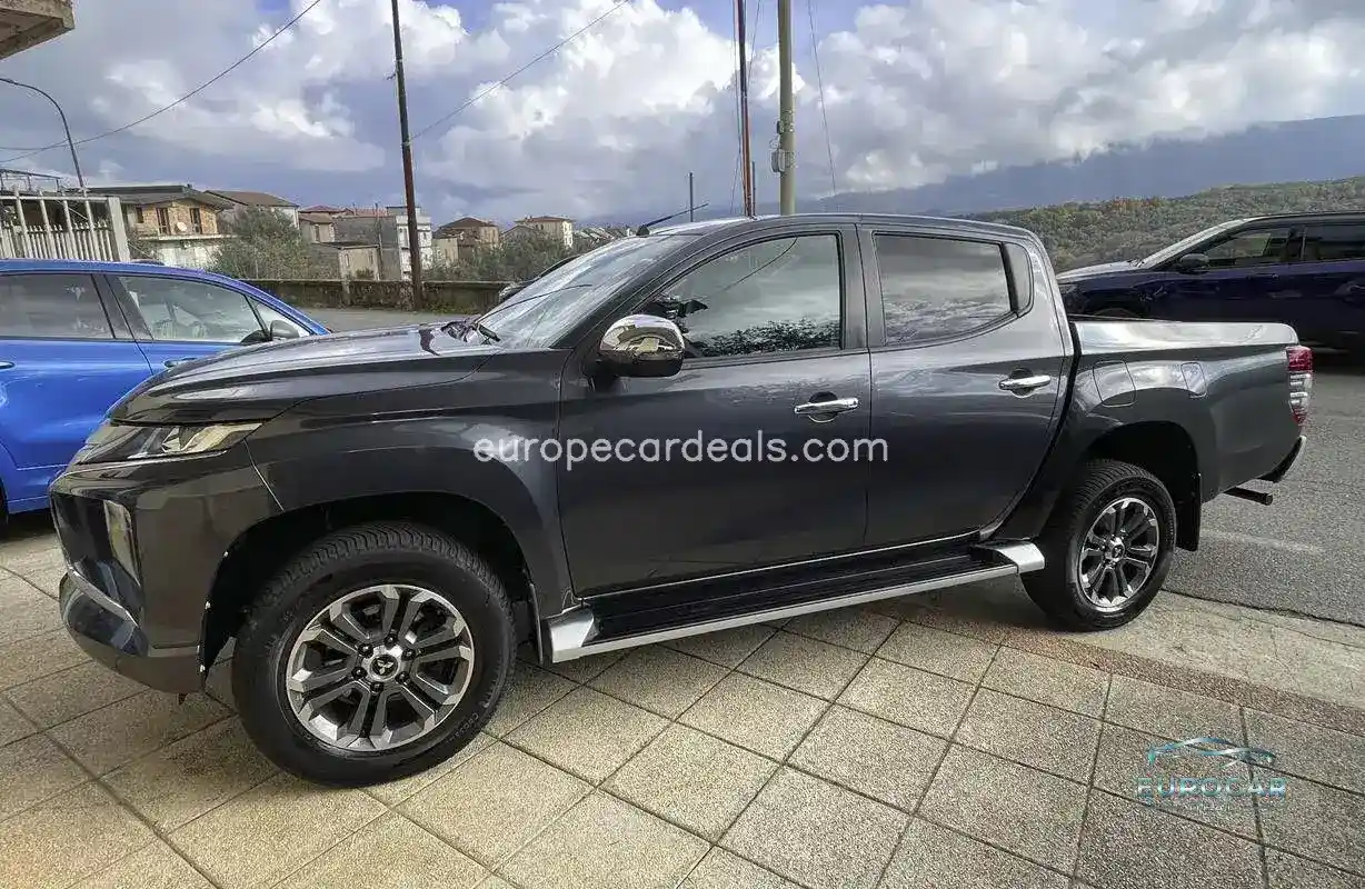 Mitsubishi L200