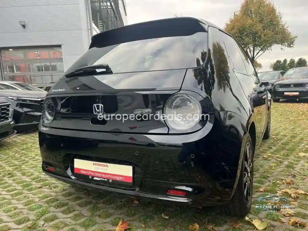 Honda e