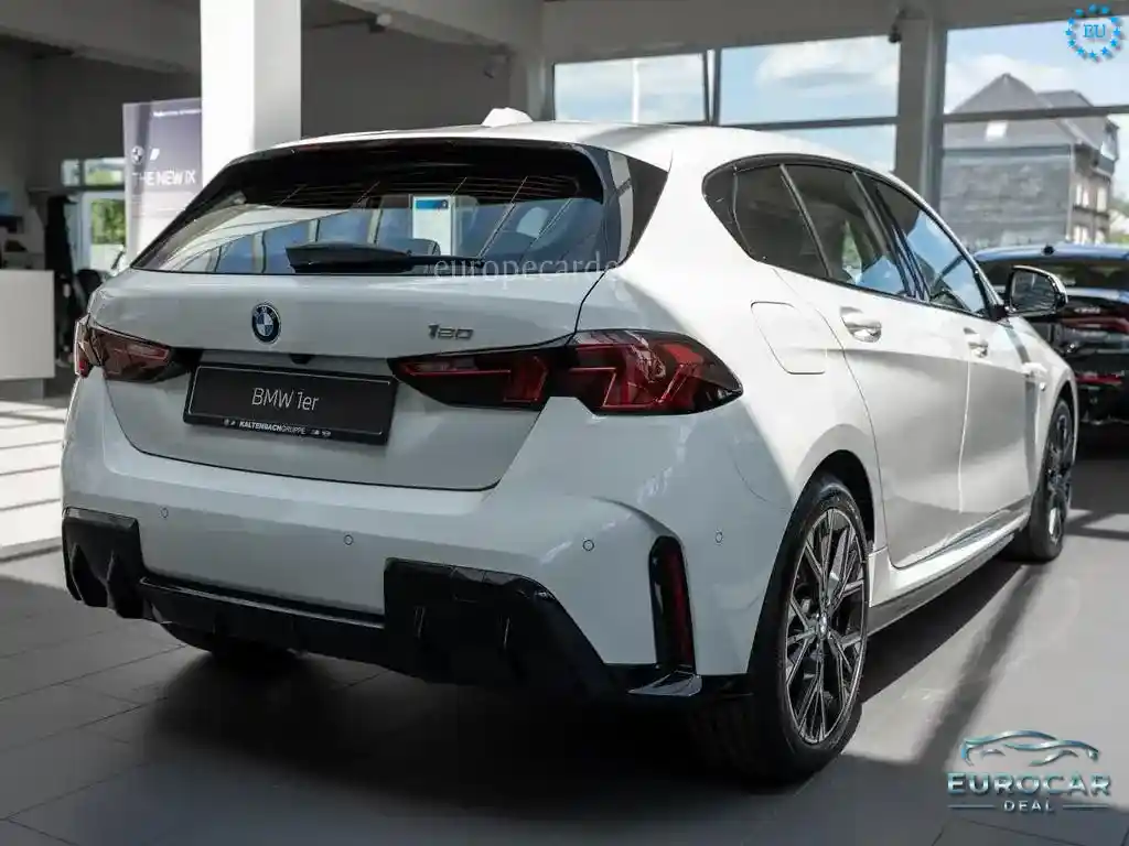 BMW 120