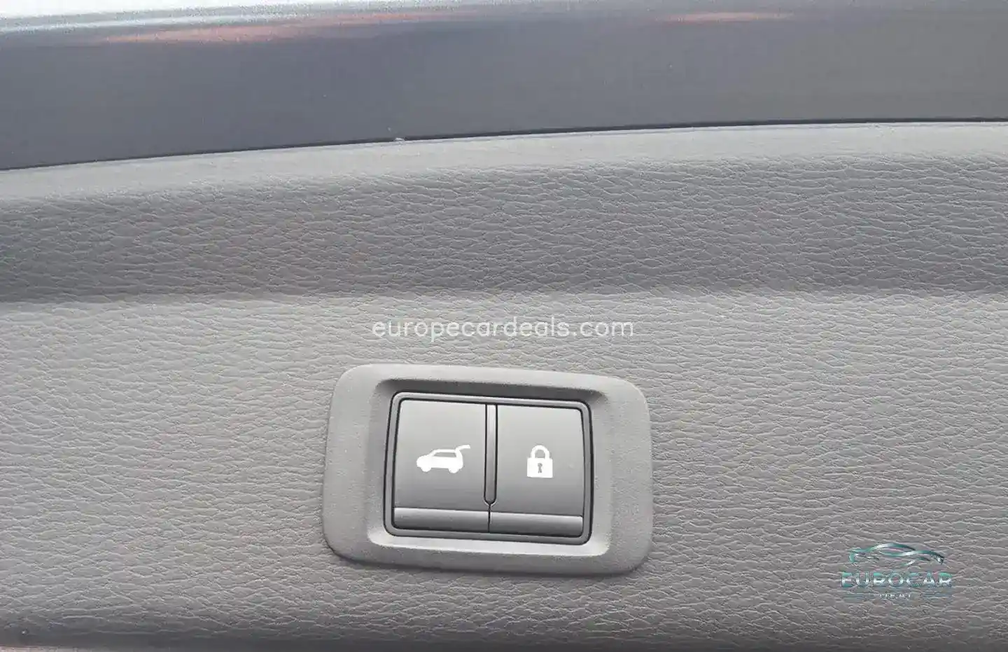 Mitsubishi Plug-in Hybrid Outlander