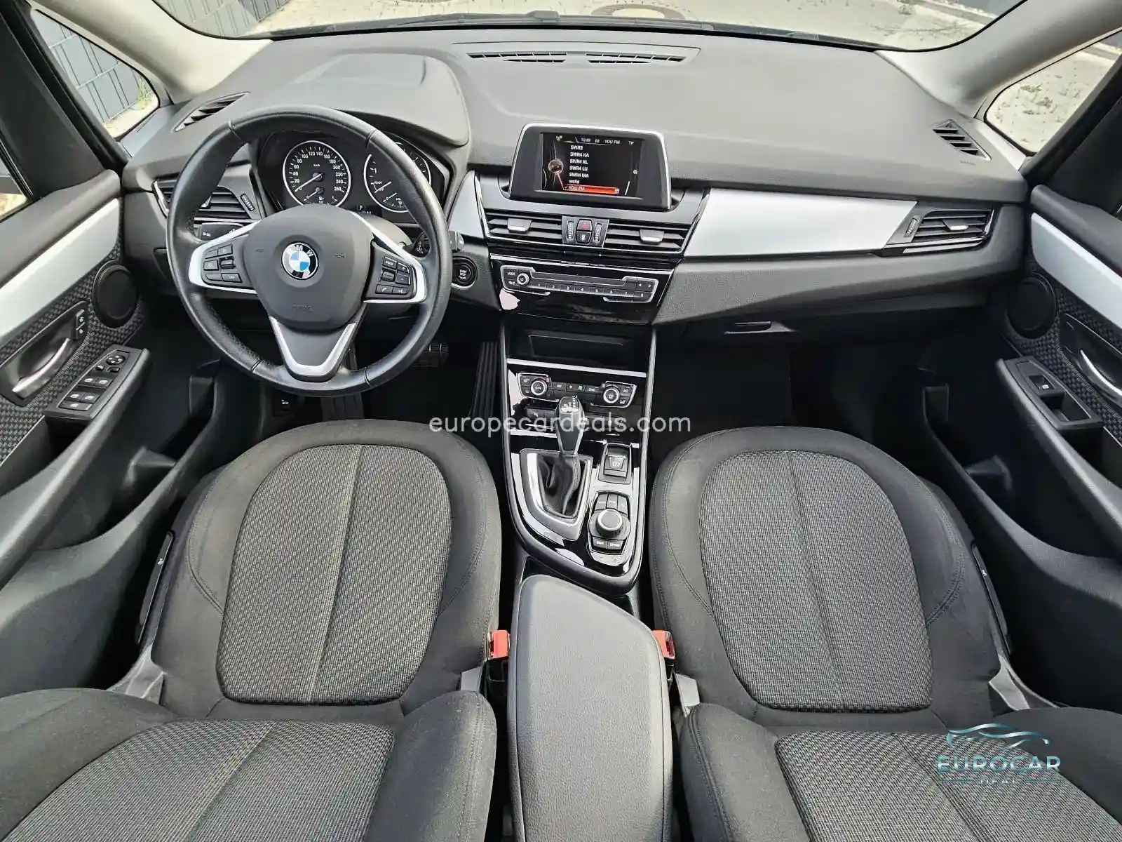 BMW 225
