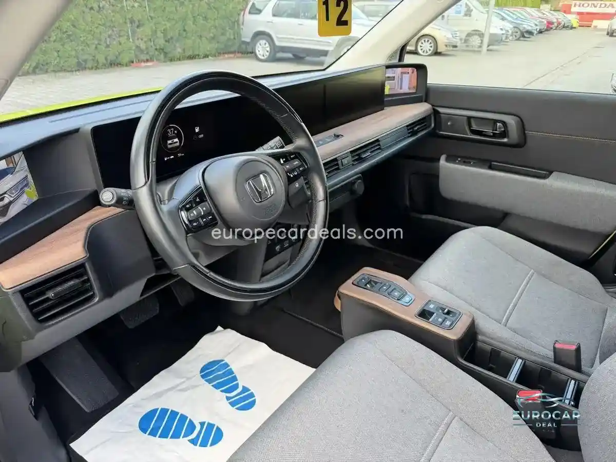 Honda e