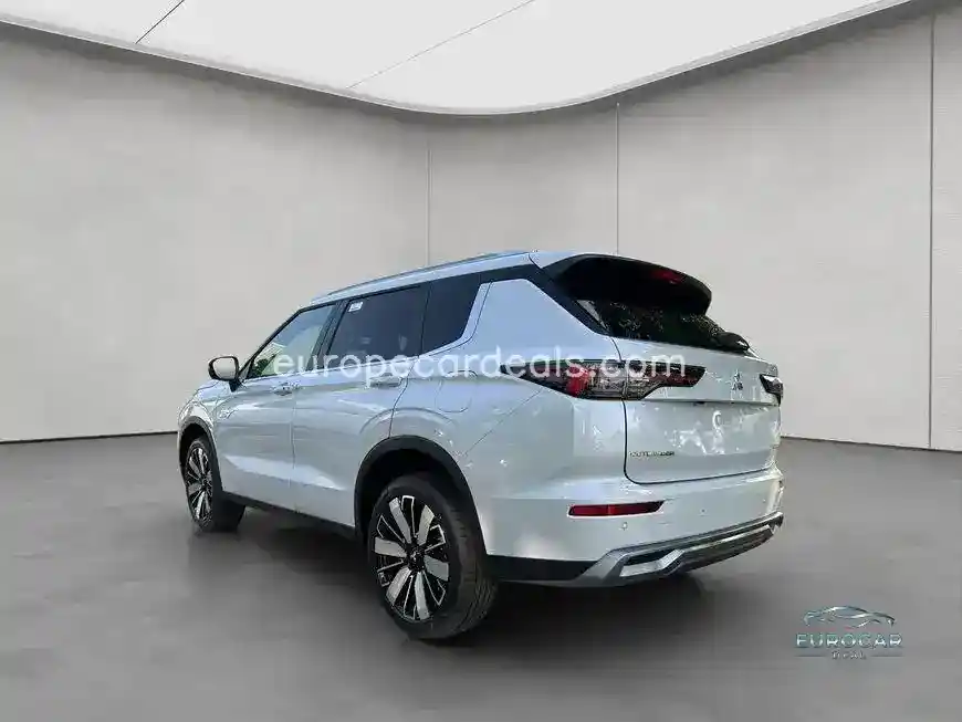 Mitsubishi Plug-in Hybrid Outlander