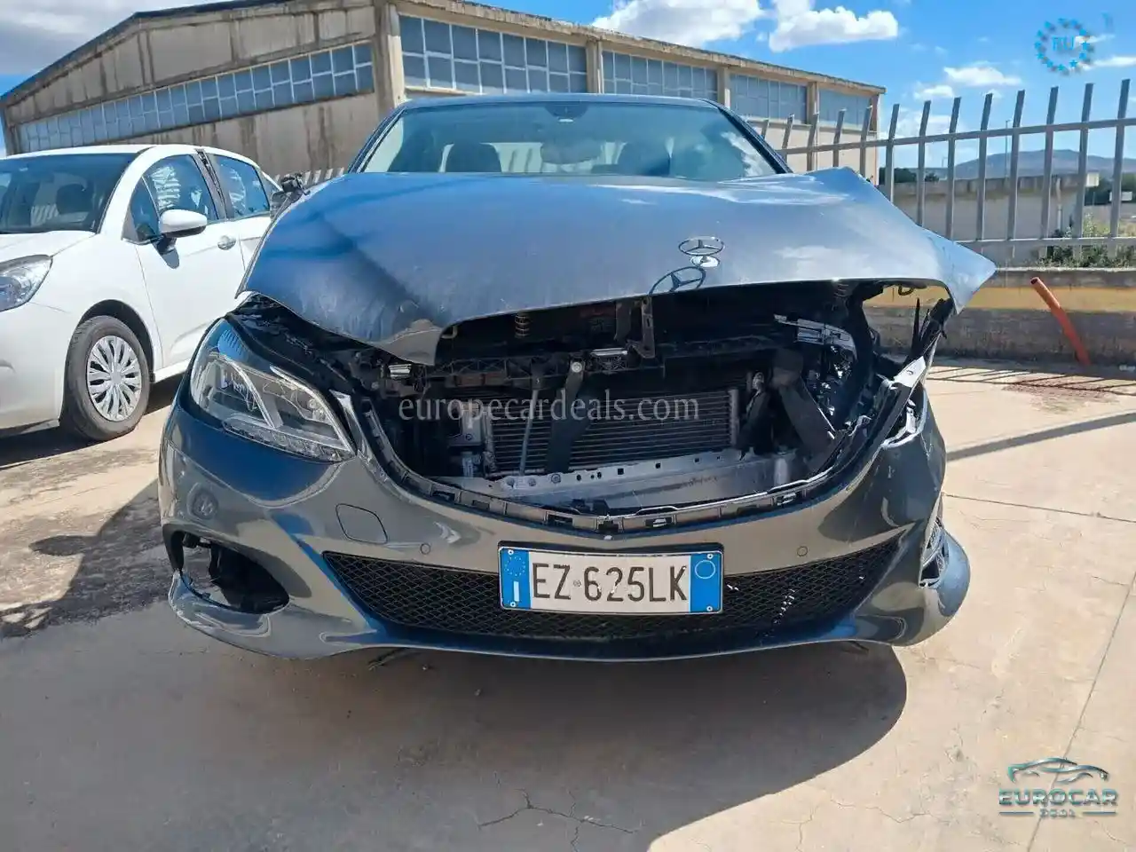 Mercedes-Benz E 200
