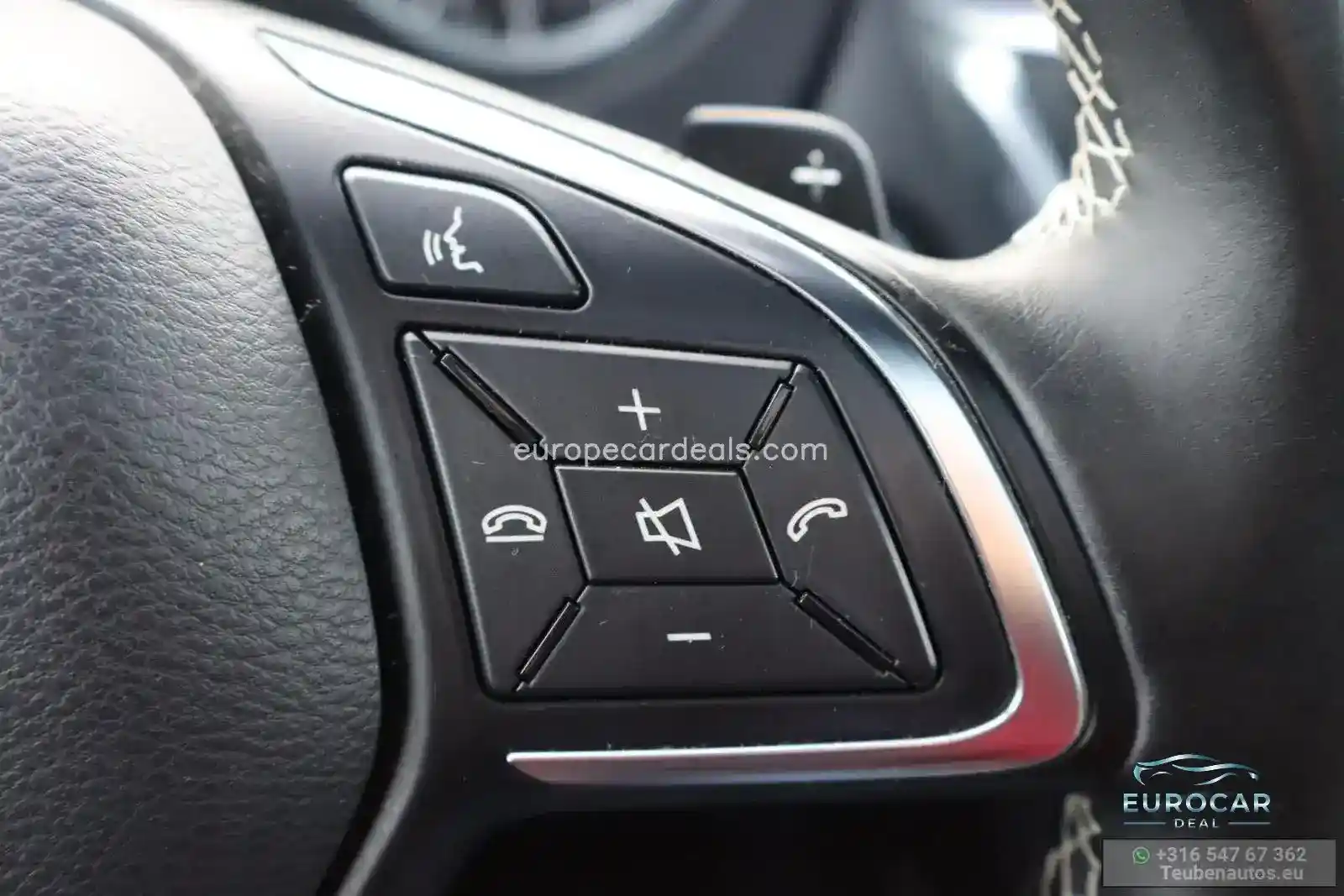 Infiniti Q30