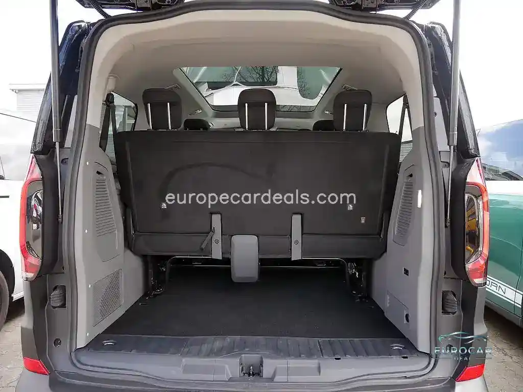 Volkswagen T7 Caravelle