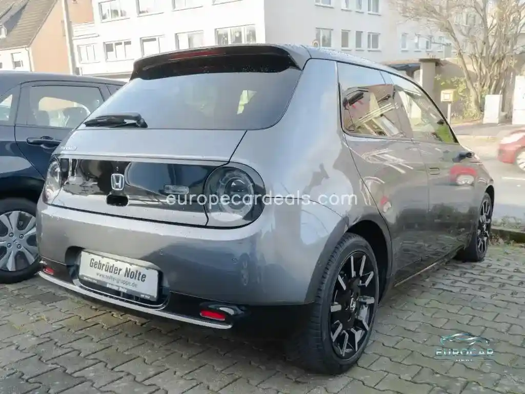 Honda e
