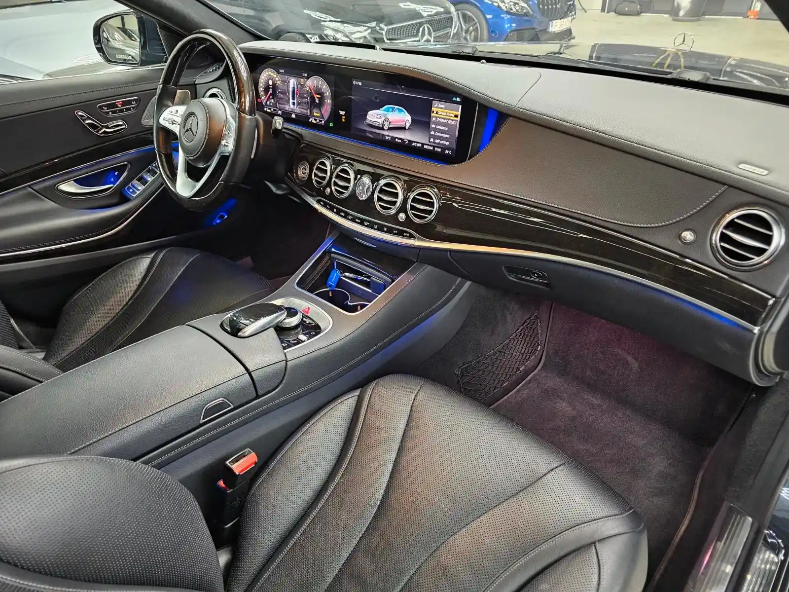Mercedes-Benz S 560