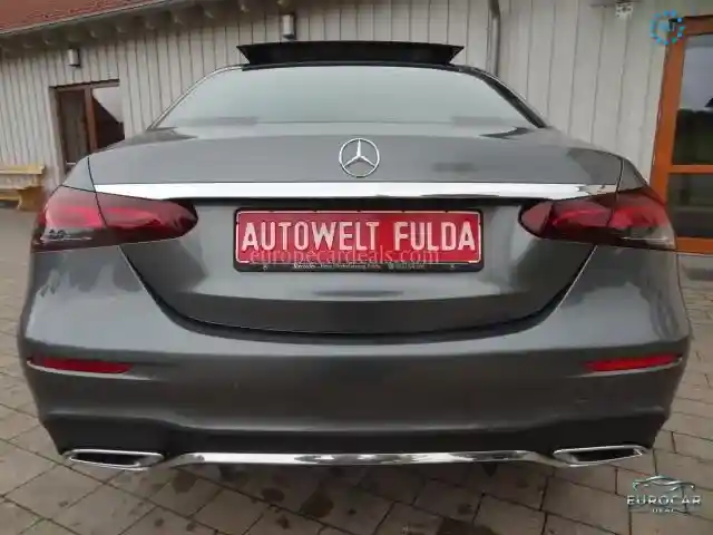 Mercedes-Benz E 400