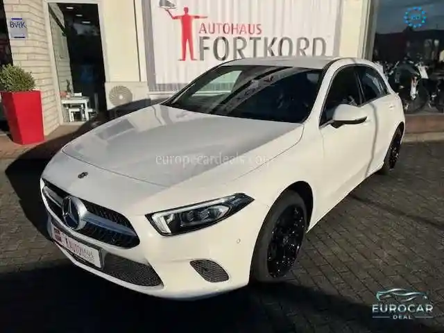 Mercedes-Benz A 200
